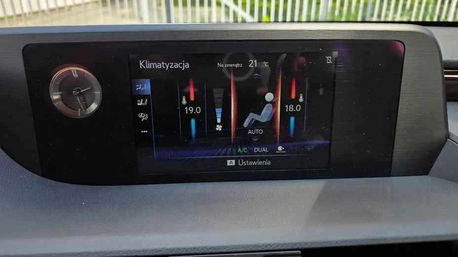 LEXUS ES -