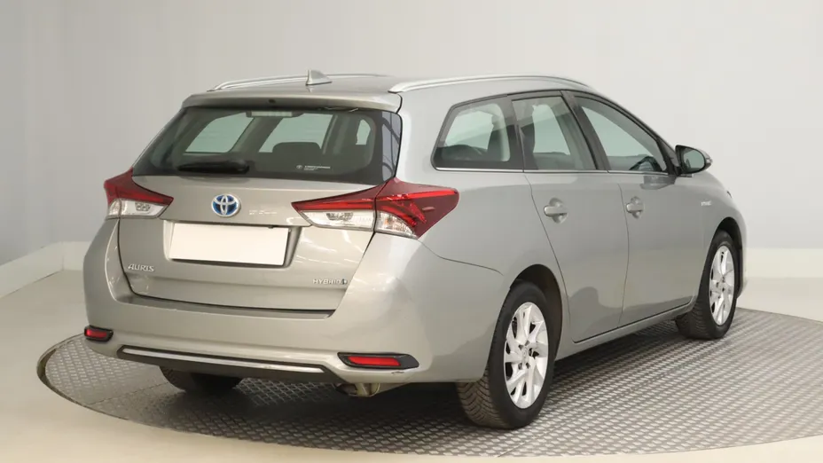 Toyota Auris -