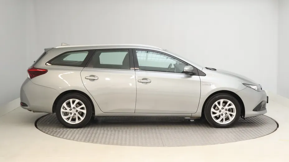 Toyota Auris -