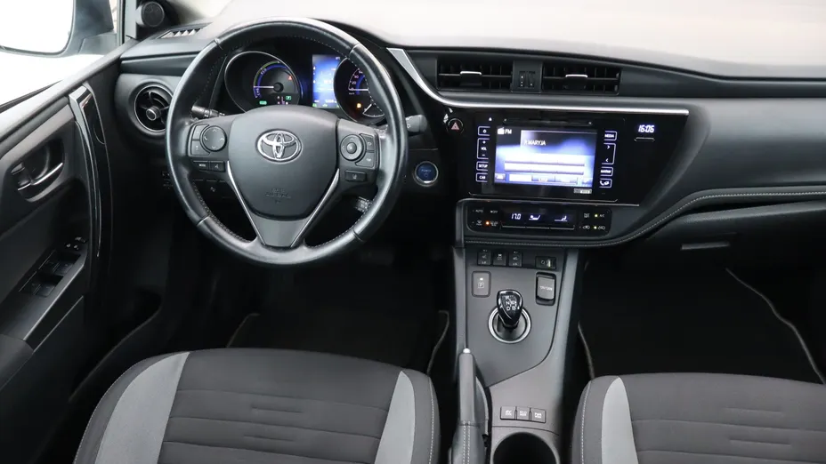 Toyota Auris -