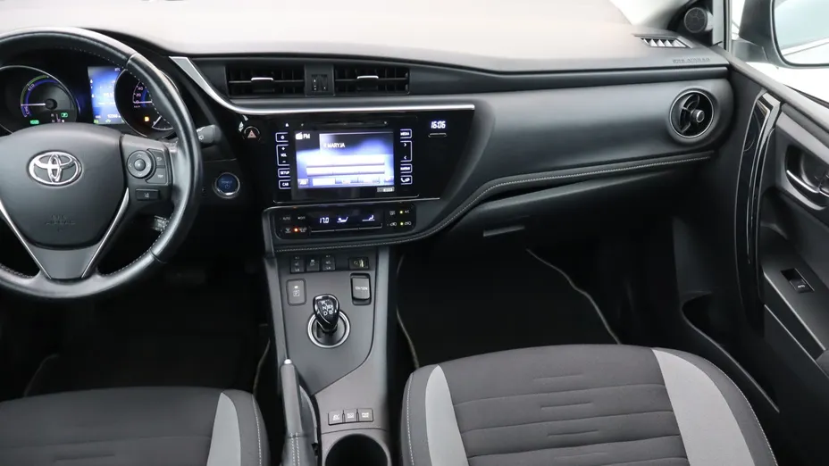 Toyota Auris -