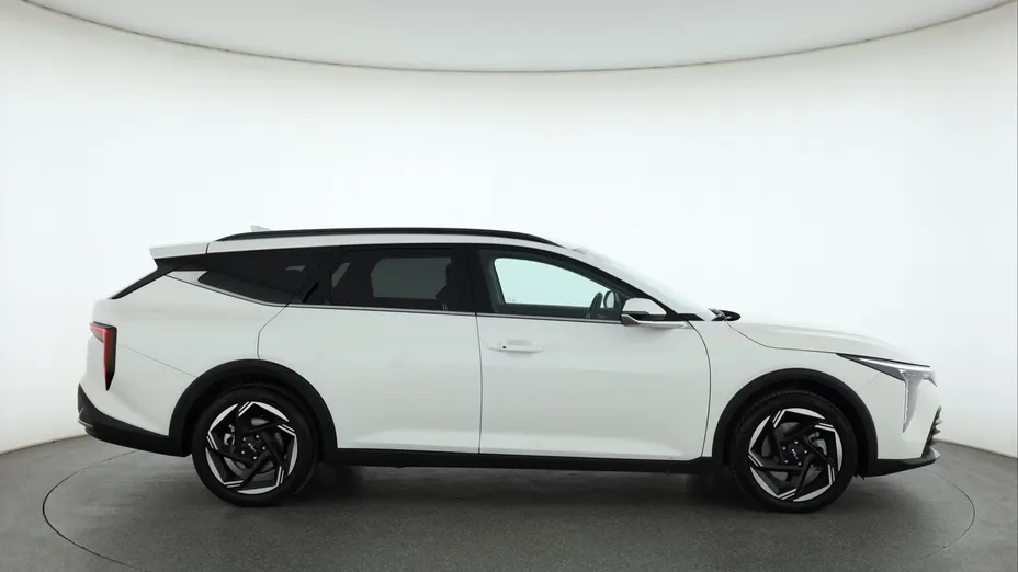 Kia K4 -