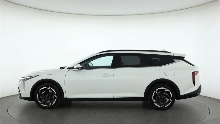 Kia K4 -