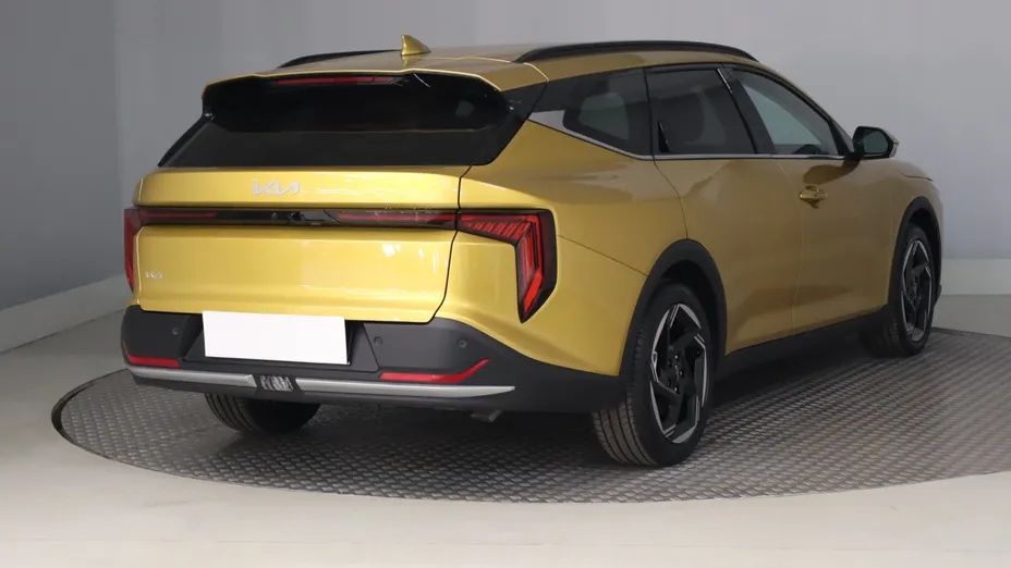 Kia K4 -