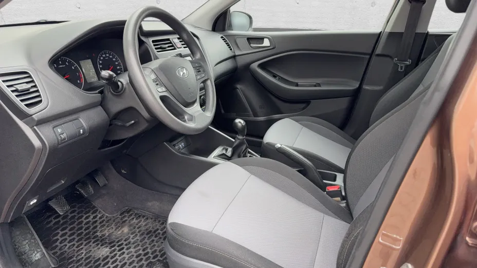 HYUNDAI i20 i20 1.2 Classic Plus