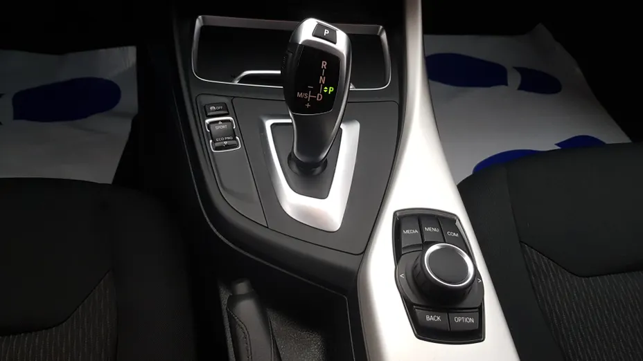 BMW Seria 1 118i GPF aut
