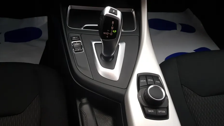 BMW Seria 1 118i GPF aut