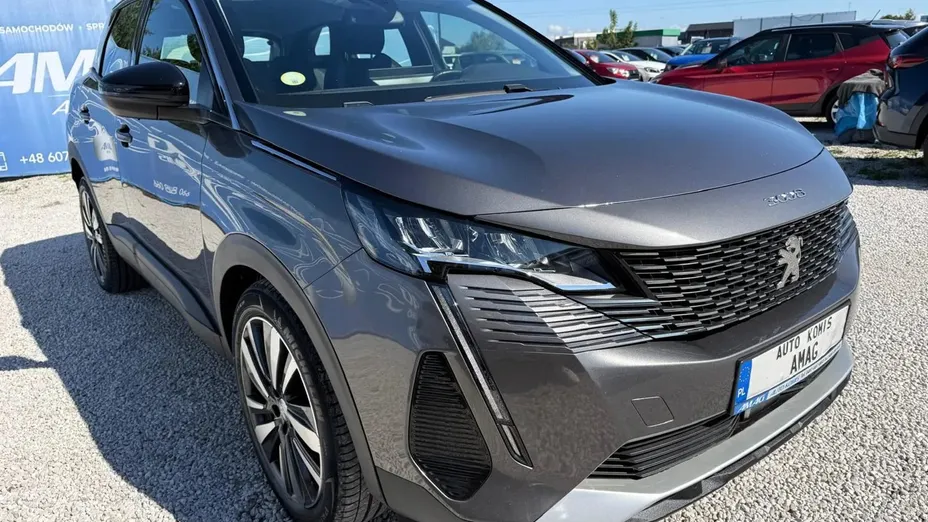 PEUGEOT 3008 -