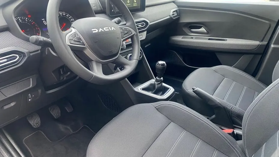 DACIA Jogger Jogger 1.6 Full Hybrid 140 Expression MMT Nowy