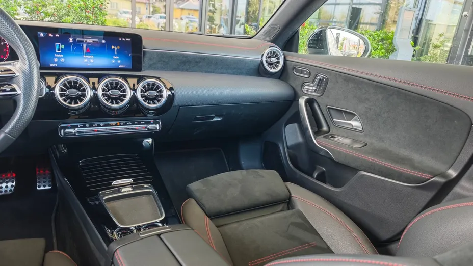 MERCEDES-BENZ CLA CLA 200 mHEV AMG Line 7G-DCT