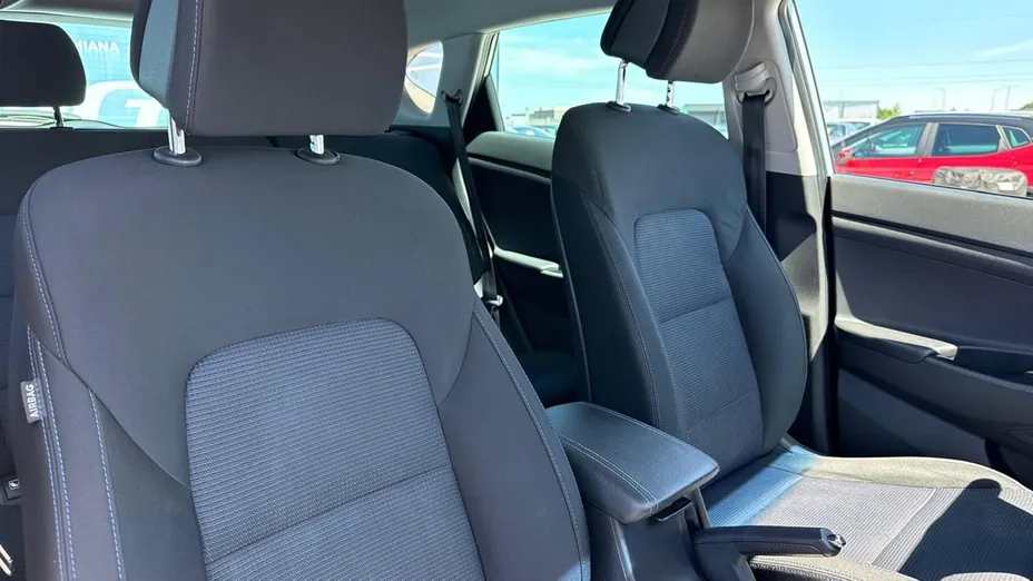 HYUNDAI Tucson -