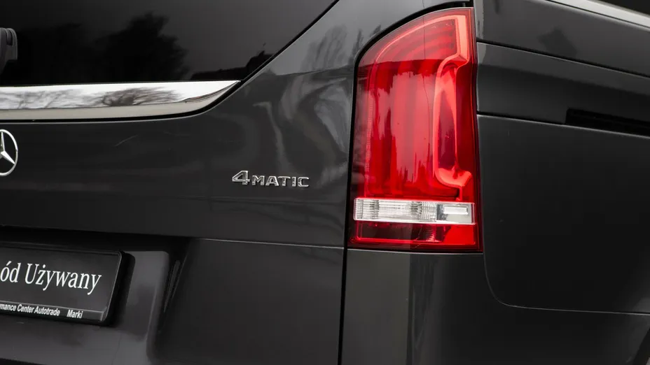 MERCEDES-BENZ V Klasa V 250 d 4-Matic Avantgarde 9G-Tronic (długi)