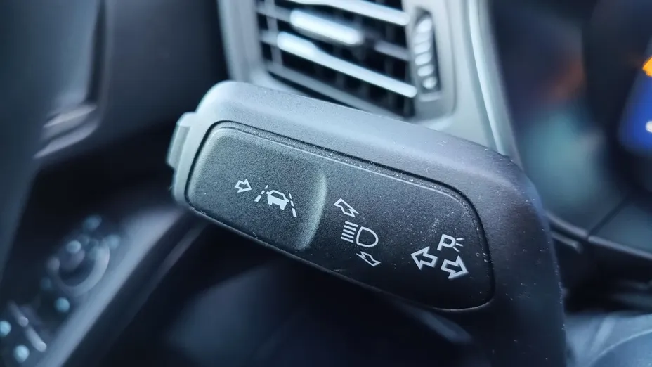 FORD Focus Focus 1.0 EcoBoost mHEV Titanium X aut