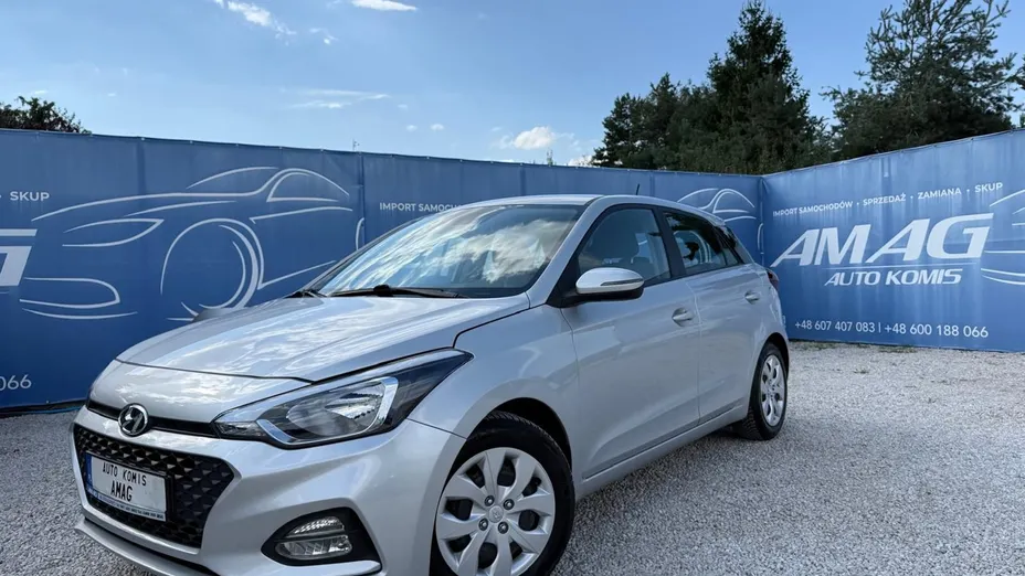HYUNDAI i20 -
