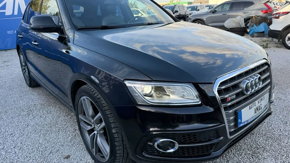 AUDI SQ5 -