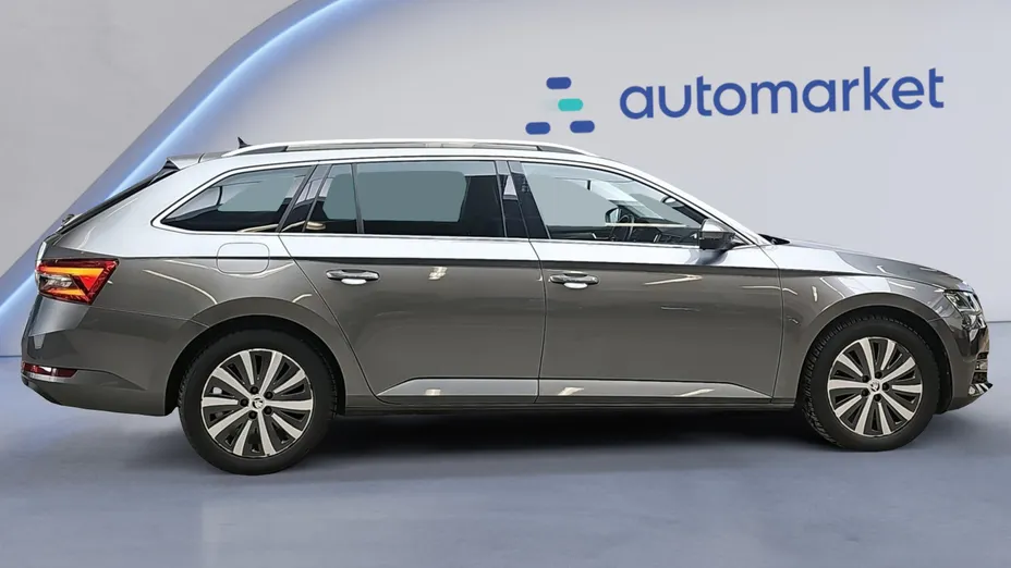 SKODA Superb Superb 2.0 TDI SCR Style DSG