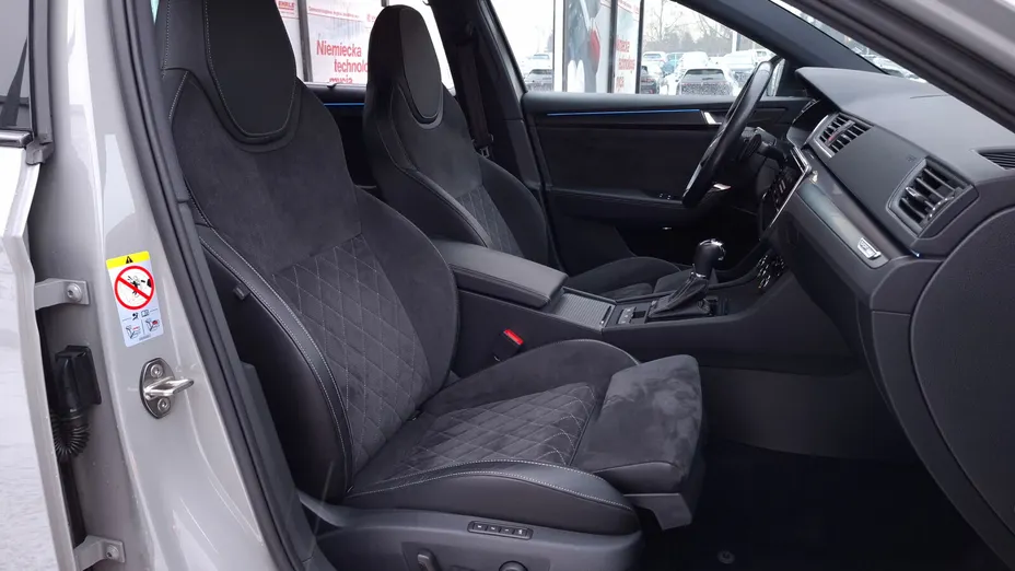 SKODA Superb Superb 2.0 TDI SCR Sportline DSG