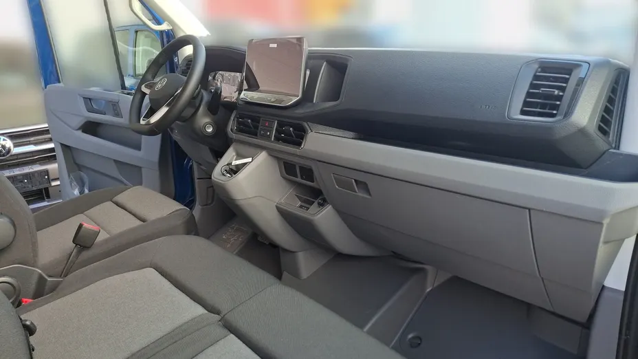 VOLKSWAGEN Crafter Crafter 35 BiTDI 4Motion (13,6m3) aut Nowy