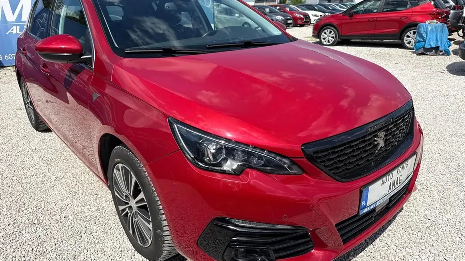 PEUGEOT 308 -