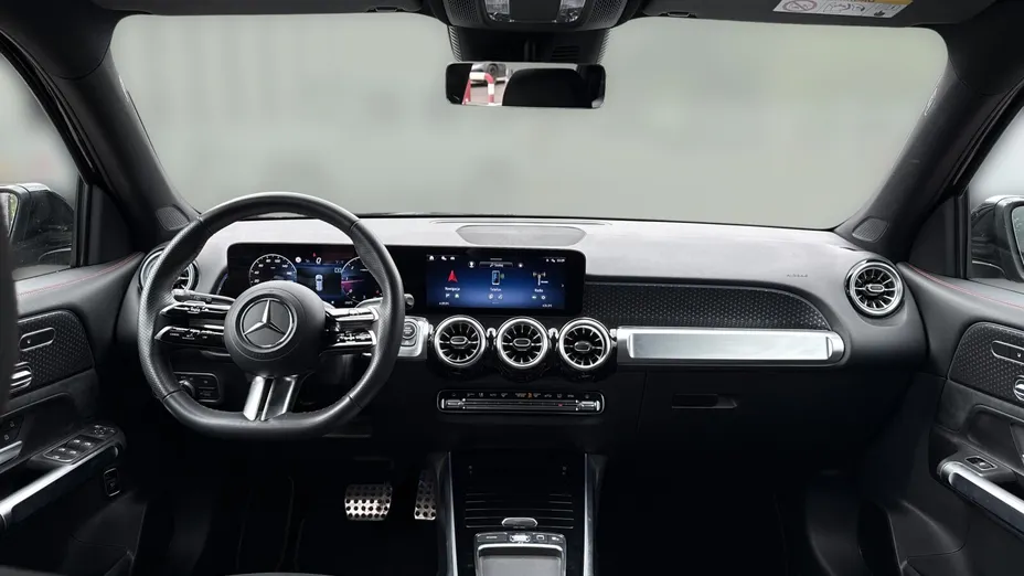 MERCEDES-BENZ GLB GLB 220 d 4-Matic AMG Line 8G-DCT