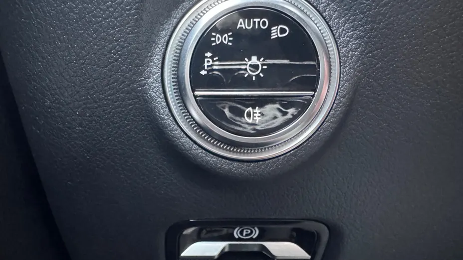 MERCEDES-BENZ C Klasa C 220 d mHEV AMG