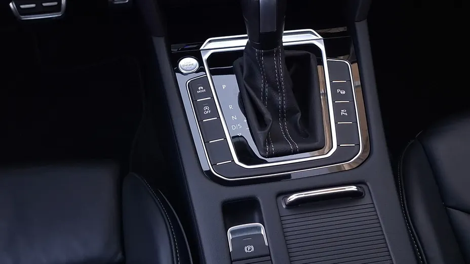 VOLKSWAGEN Arteon Arteon 2.0 TDI 4Motion R-Line DSG