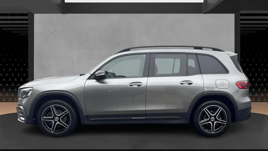 MERCEDES-BENZ GLB GLB 200 mHEV AMG Line 7G-DCT