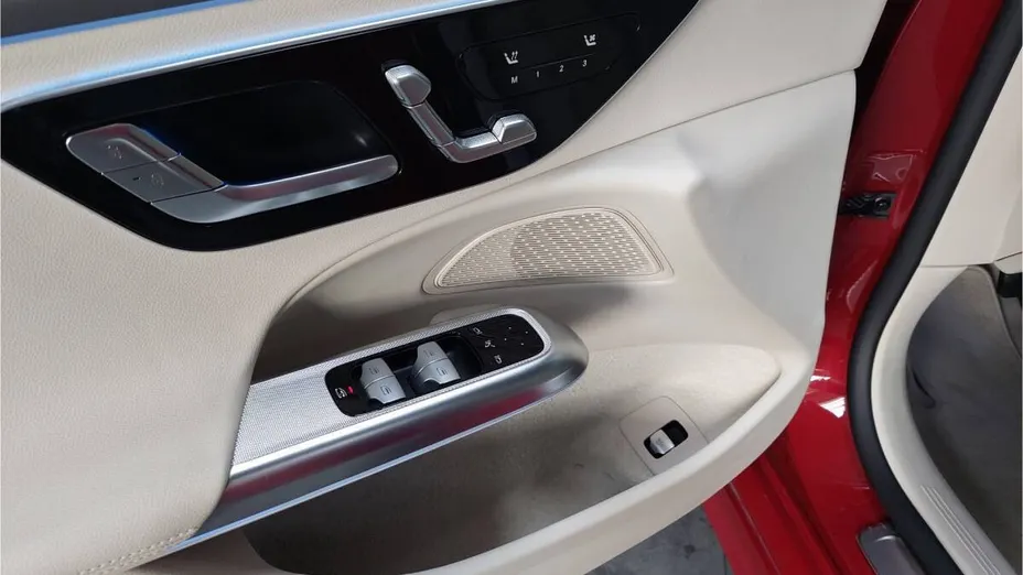 MERCEDES-BENZ E Klasa E 200 mHEV 4-Matic Avantgarde 9G-Tronic