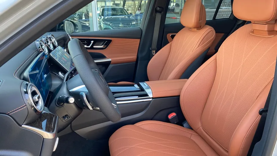 MERCEDES-BENZ GLC -