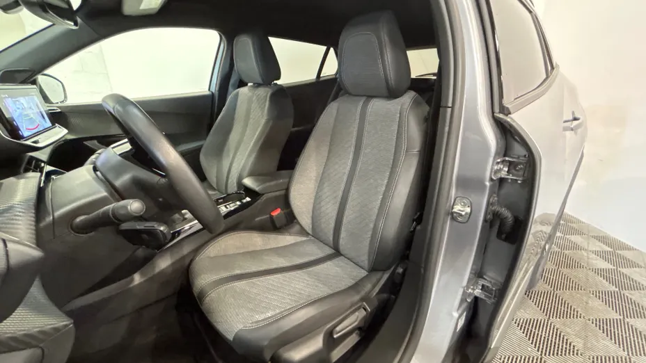 PEUGEOT 2008 -