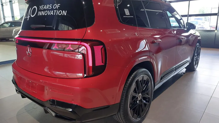 MERCEDES-BENZ GLB -
