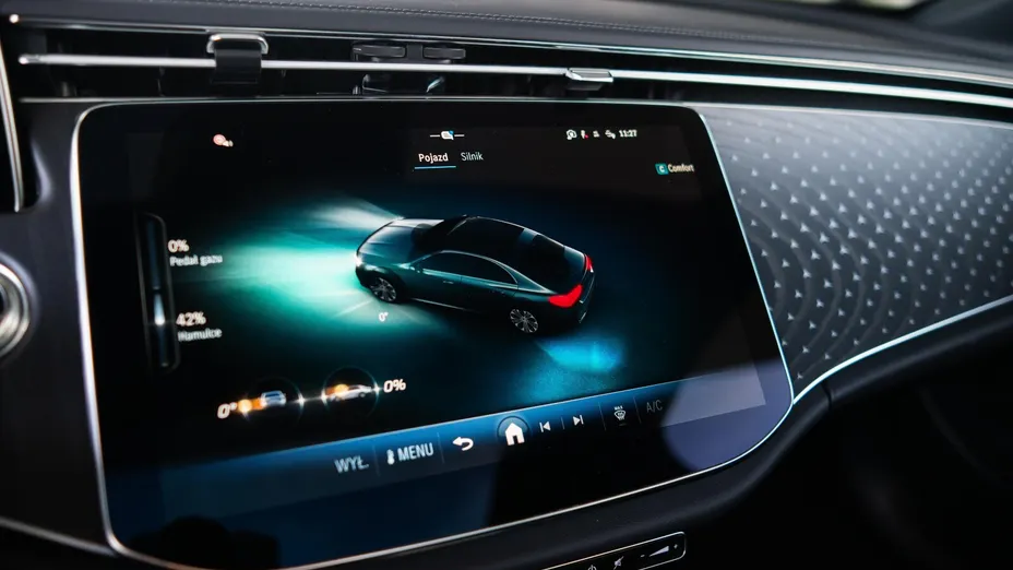 MERCEDES-BENZ E Klasa E 220 d mHEV 4-Matic AMG 9G-Tronic