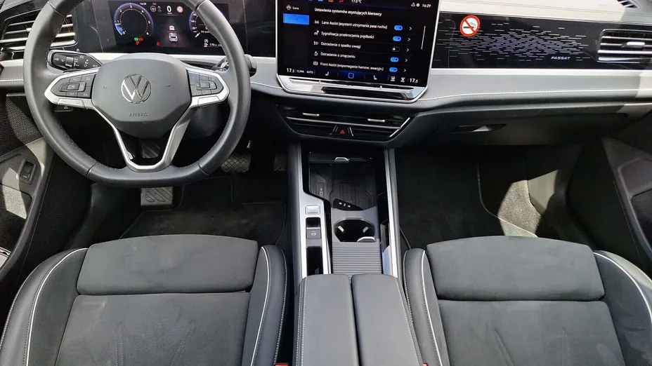 VOLKSWAGEN Passat -