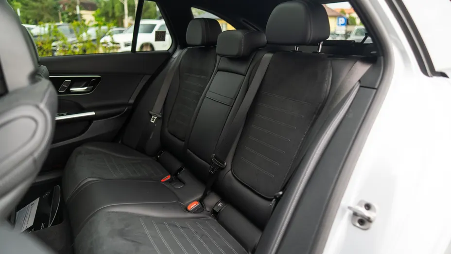 MERCEDES-BENZ C Klasa C 220 d mHEV 4-Matic AMG