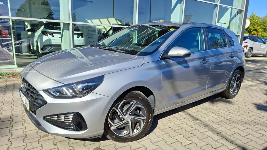 HYUNDAI i30 -