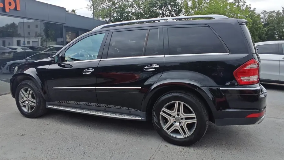 MERCEDES-BENZ GL -