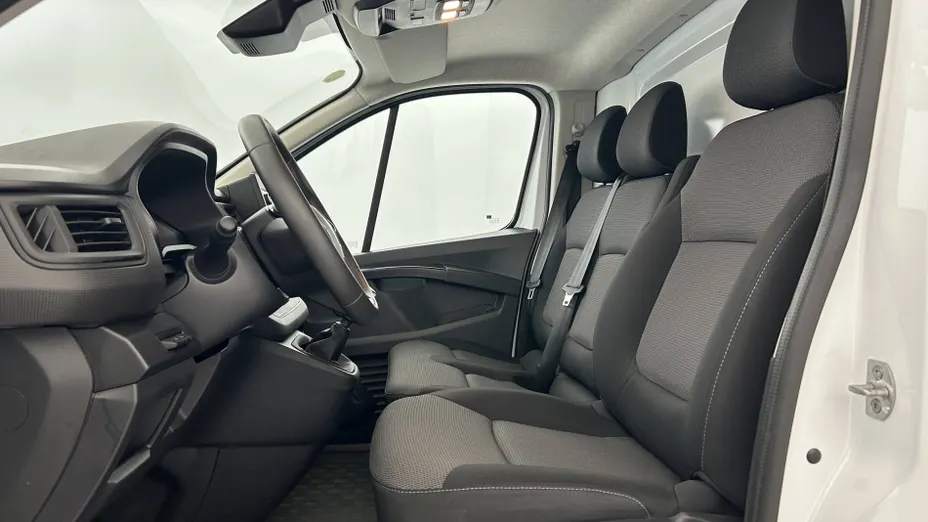 RENAULT Trafic -