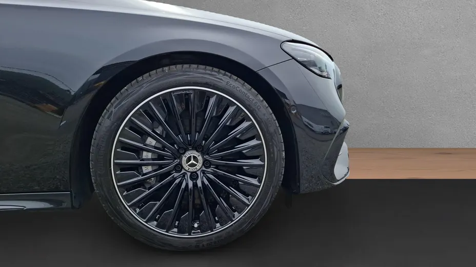 MERCEDES-BENZ E Klasa E 200 mHEV AMG 9G-Tronic