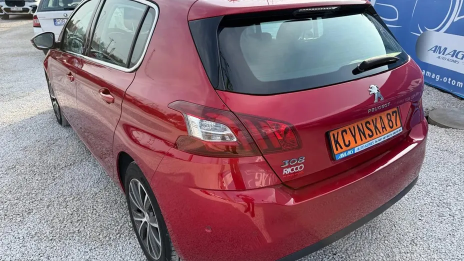 PEUGEOT 308 -