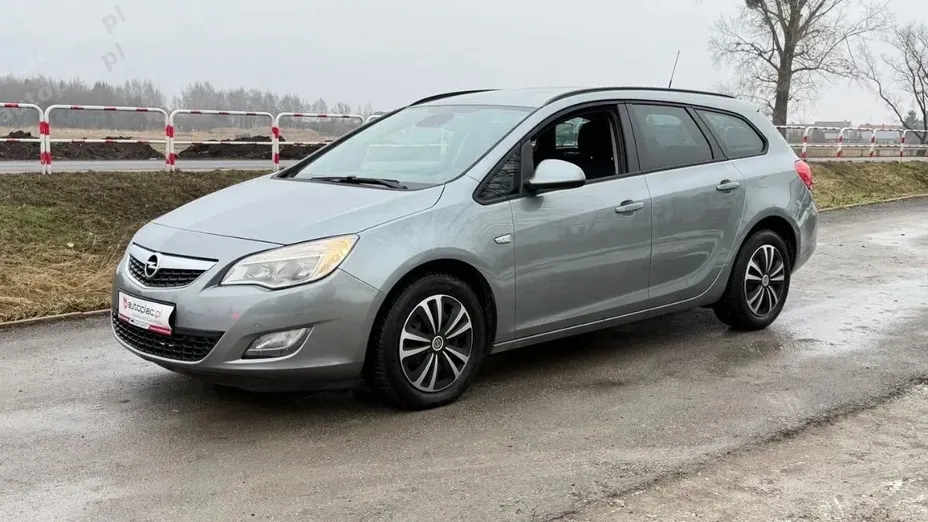 OPEL Astra -