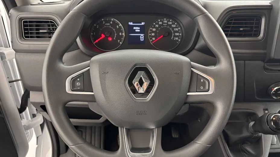 RENAULT Trafic -
