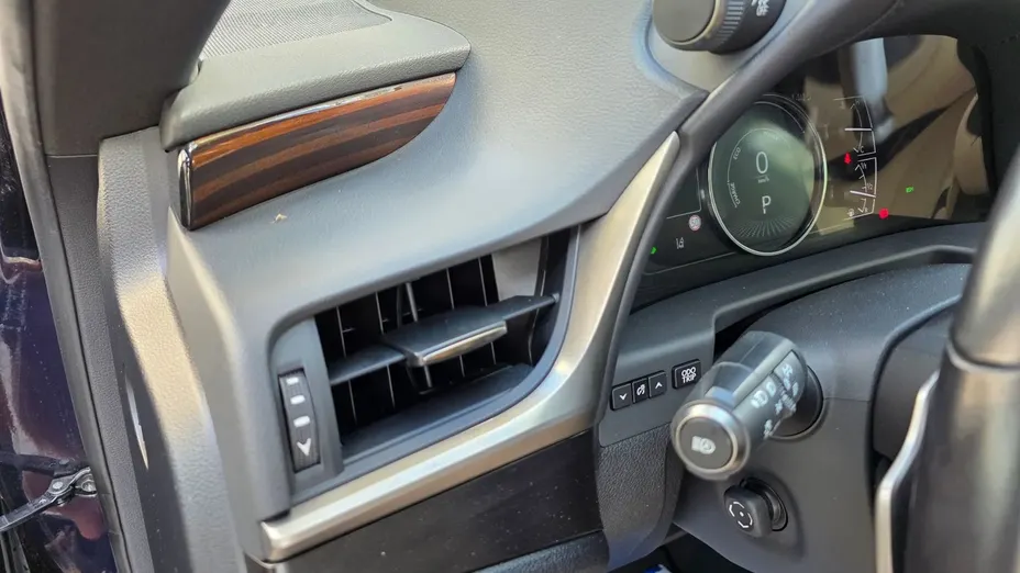 LEXUS ES -