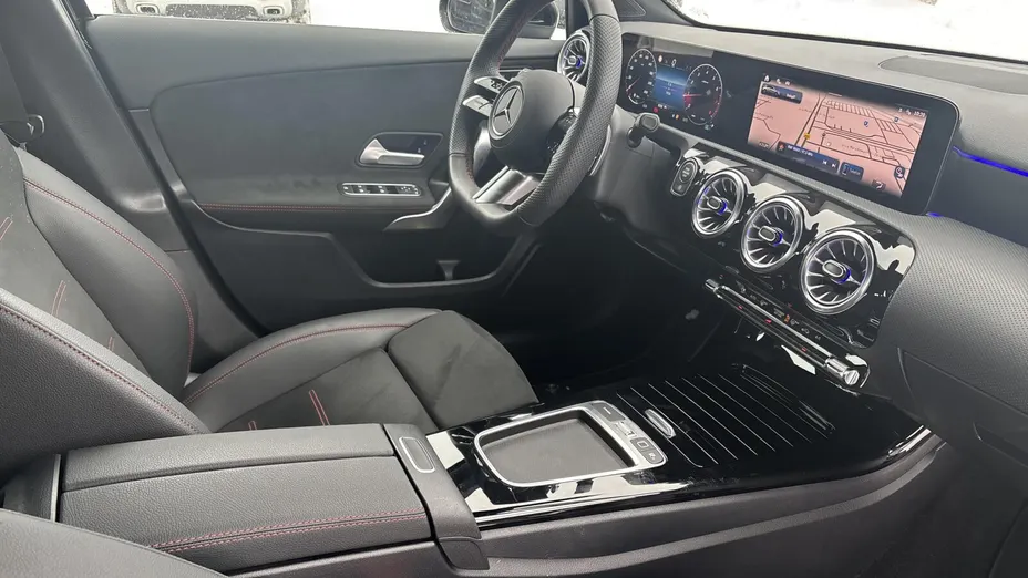 MERCEDES-BENZ A Klasa A 200 AMG Line 7G-DCT