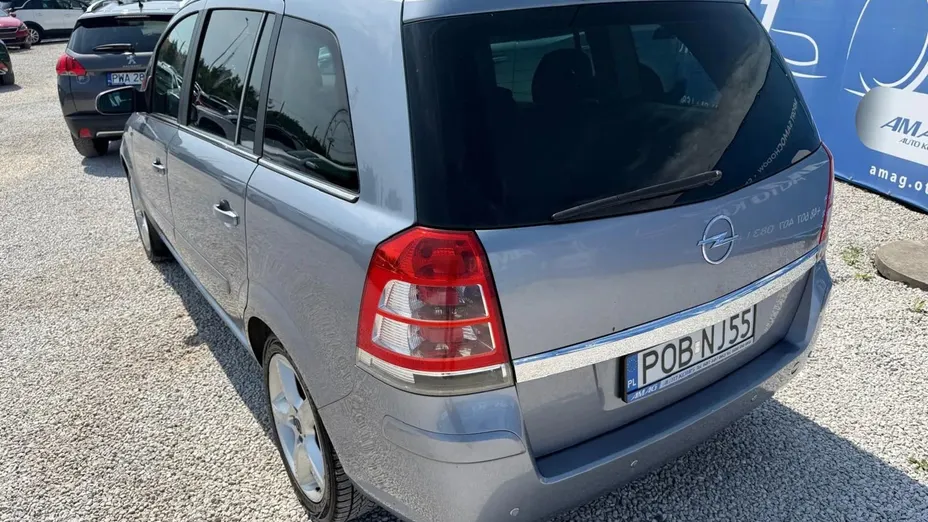 OPEL Zafira -
