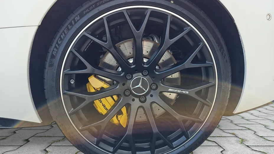 MERCEDES-BENZ SL AMG SL 63