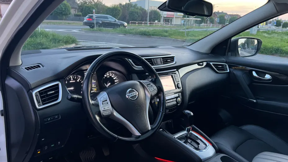 NISSAN Qashqai Qashqai 1.6 dCi Tekna