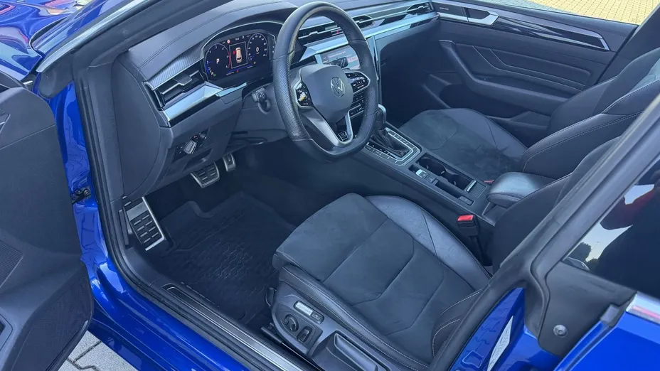 VOLKSWAGEN Arteon -