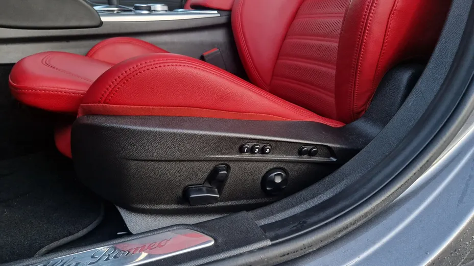 ALFA ROMEO Giulia Giulia 2.0 Turbo Veloce Q4 aut