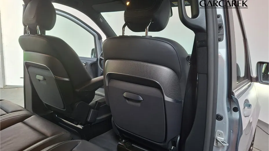 MERCEDES-BENZ V Klasa V 300 d 4-Matic 9G-Tronic Exclusive (ekstra dł)