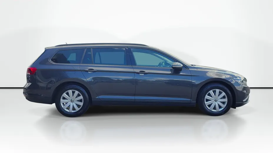 VOLKSWAGEN Passat -